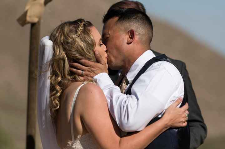 First kiss as husband and wife - 1