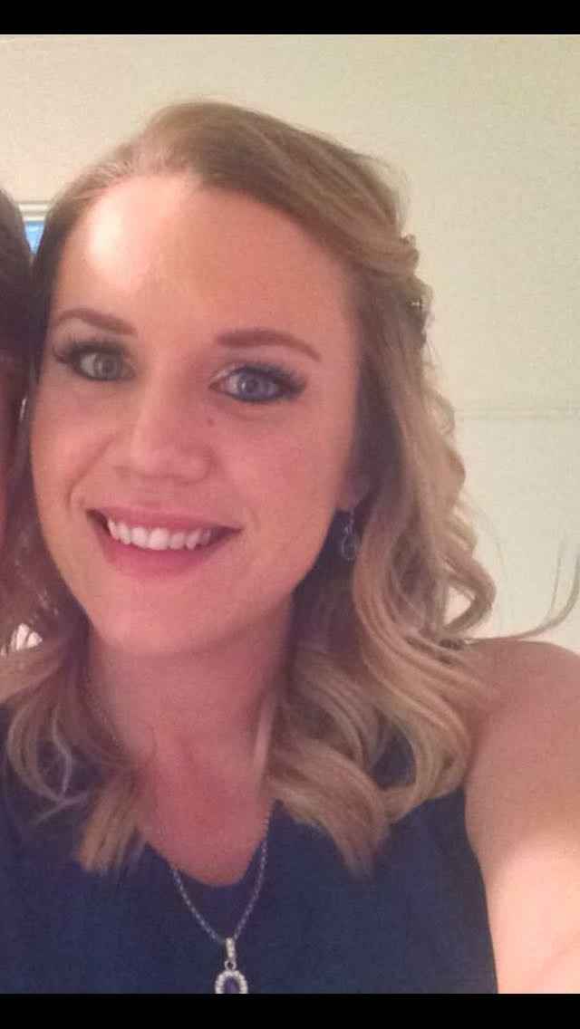 Post your makeup selfie?