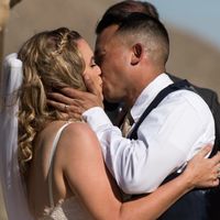 First kiss as husband and wife - 1