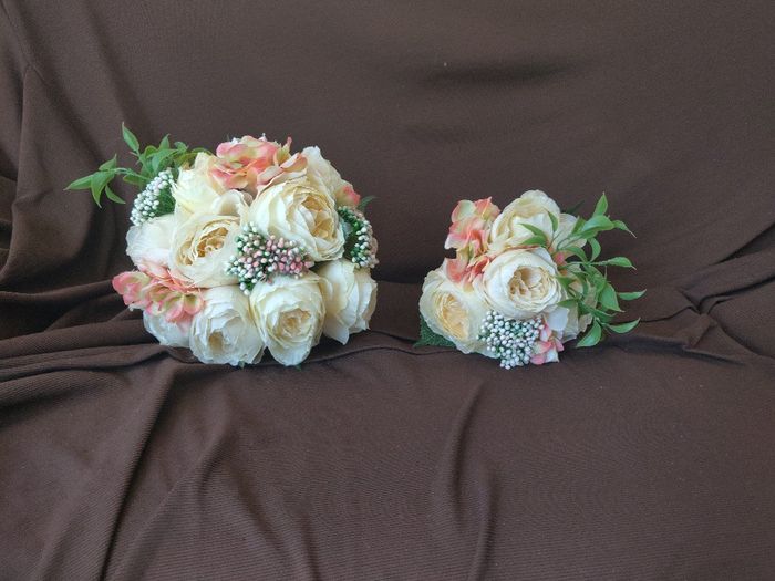 Affordable Artificial Flowers? 1