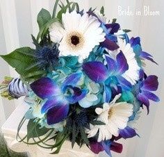 Flowers, flowers, flowers.... (Pics - See comments for even more pics!)