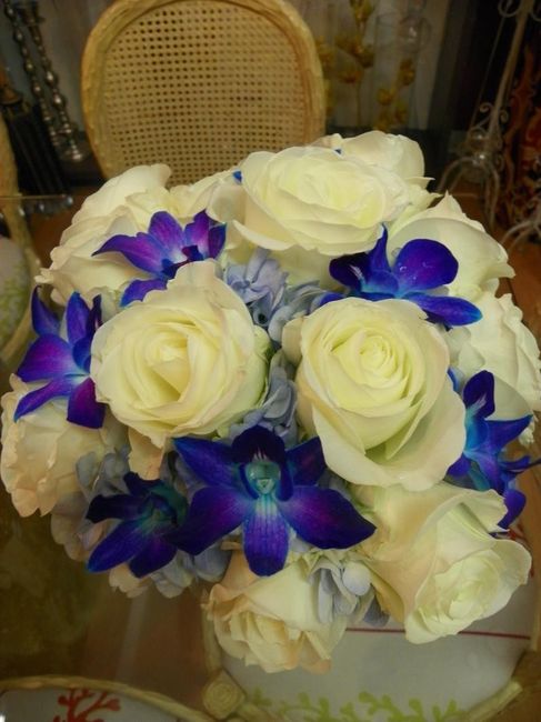 Flowers, flowers, flowers.... (Pics - See comments for even more pics!)