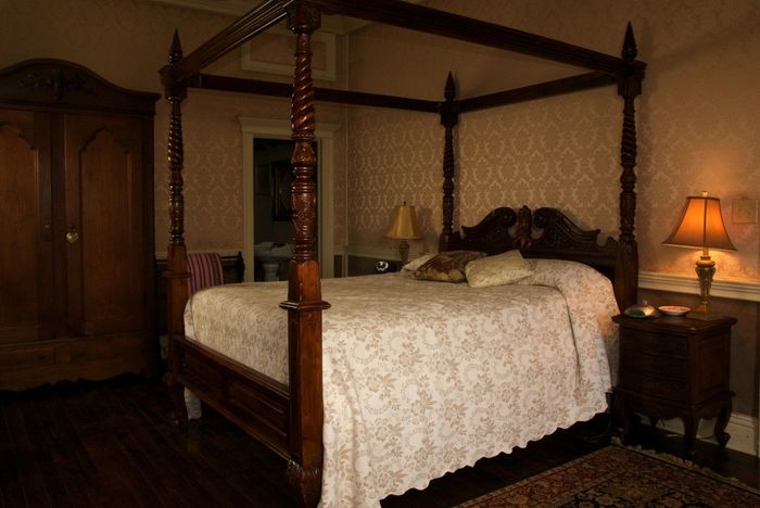 Boudoir Pictures Location... (Pic Heavy)
