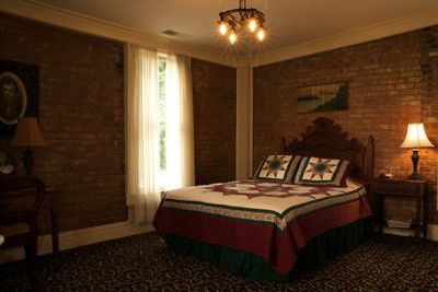 Boudoir Pictures Location... (Pic Heavy)