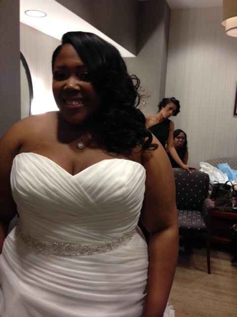 BACK AND MARRIED!!! (w/ nonpro pics & advice)