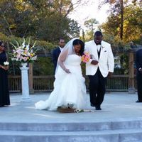 BACK AND MARRIED!!! (w/ nonpro pics & advice)