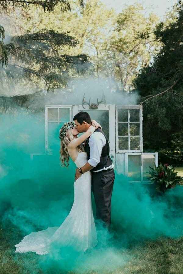 Has anyone used smoke bombs in their wedding photos? - 1