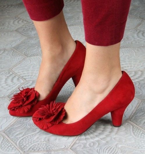 I need some serious shoe inspiration! What shoes are you wearing?