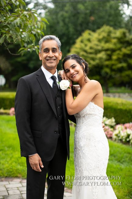 What should father of the bride wear 1