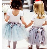 The flower girl struggle