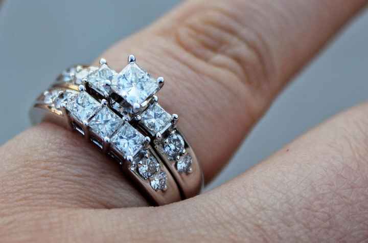 EVERYONE, show me your ring!! :)