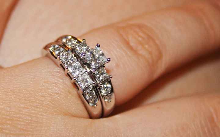 EVERYONE, show me your ring!! :)