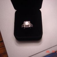 Might be rude to ask but how many CT's is your engagement ring? What is average?
