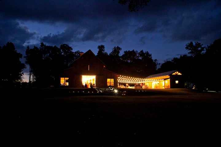 Afternoon vs. Evening Outdoor Wedding