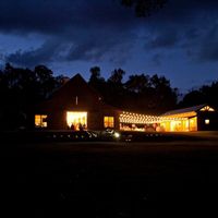 Afternoon vs. Evening Outdoor Wedding