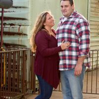 What did your fiance wear for engagement photos?