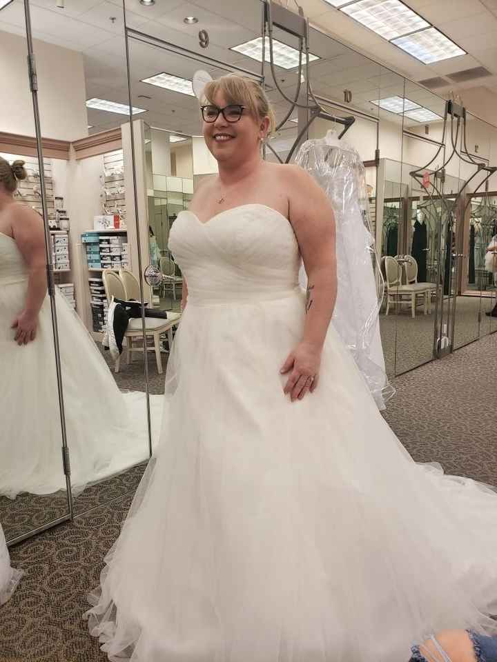 Any Plus Size Brides Out There? 5