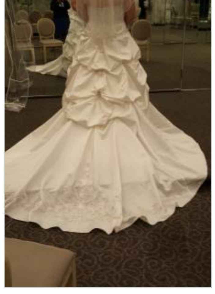 Let me see YOUR dresses ladies!