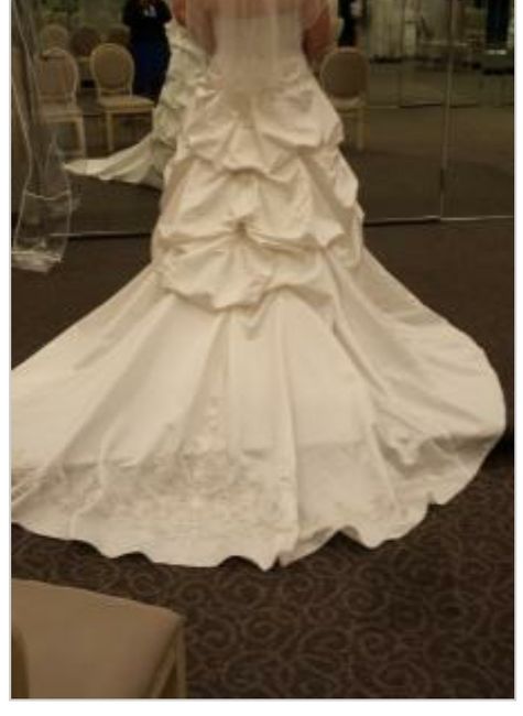 Let me see YOUR dresses ladies!