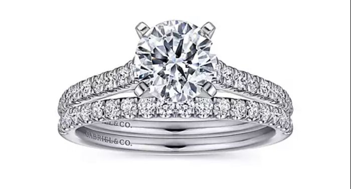 Need wedding band ideas for my pave radiant engagement ring! 8