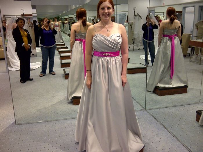 Show off your bridesmaid dresses!!