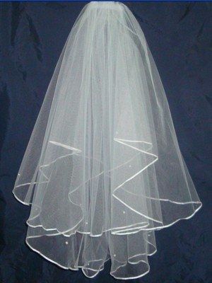 veil arrived...just a piece of fabric... =(