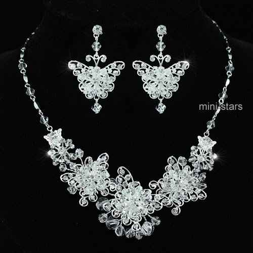 Oooooh, SHINY! Let's see your wedding bling!