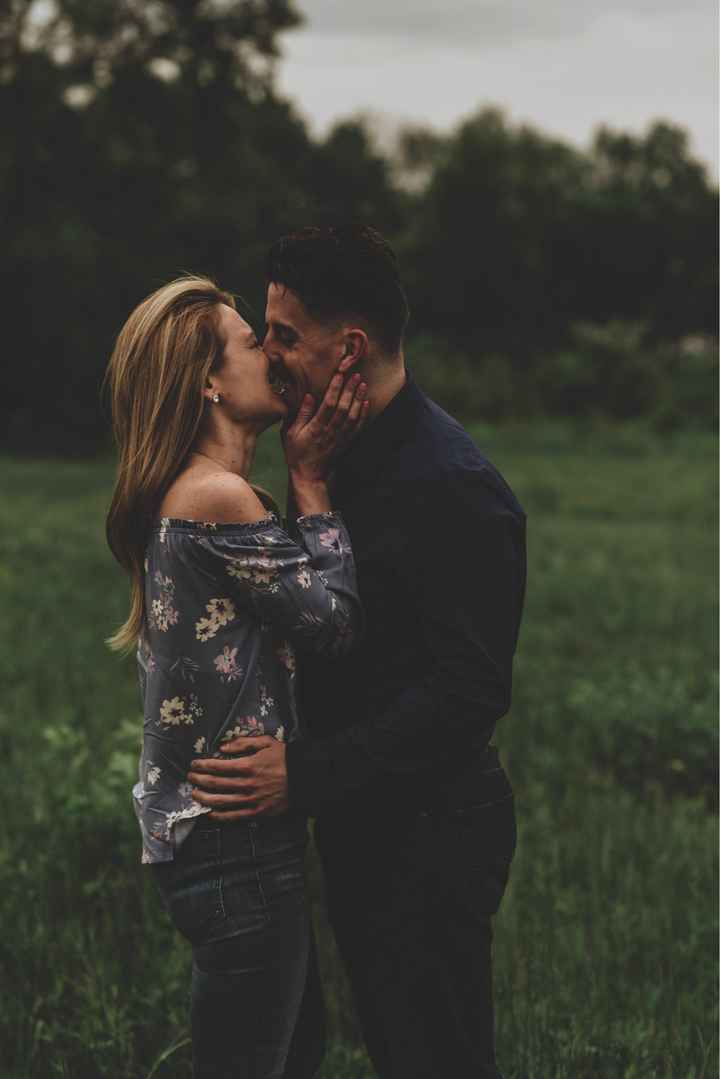 Engagement pictures!! - 2