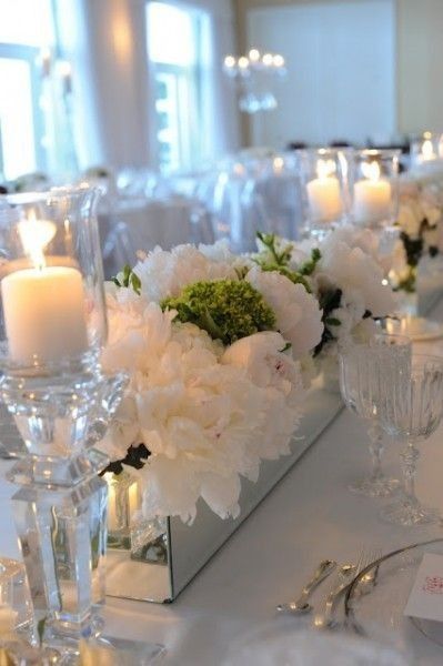 Centrepieces for rectangular tables... show me yours!