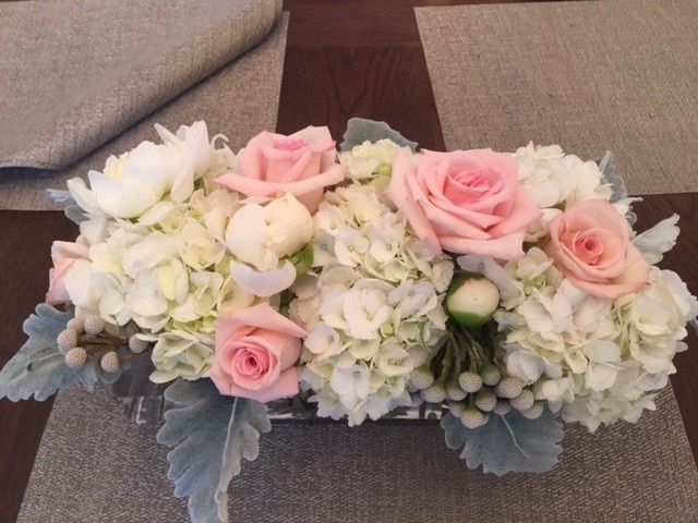 Our florist did a centrepiece trial run.. And I love it!