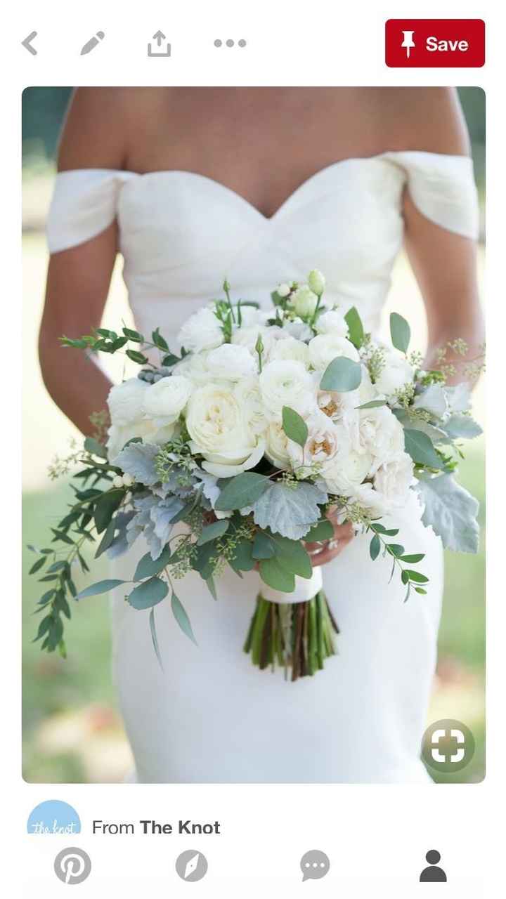 Cascading vs. Round Bouquet. Why did you pick one or the other?
