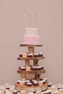 Mountains of cupcakes!! Advice?!