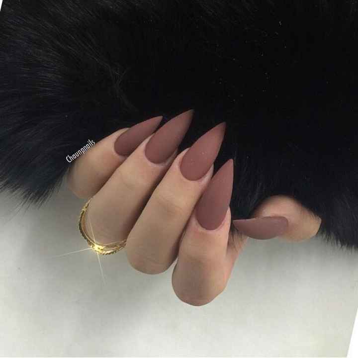 Let me see your bridal nails!