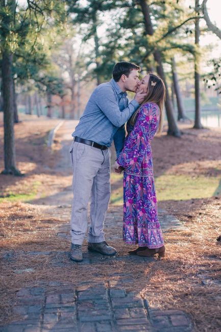 Favorite engagement pictures! 1