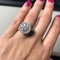 Is it ok to ask you for how many  ct’s is your engagement ring? And for the price and brand? - 1