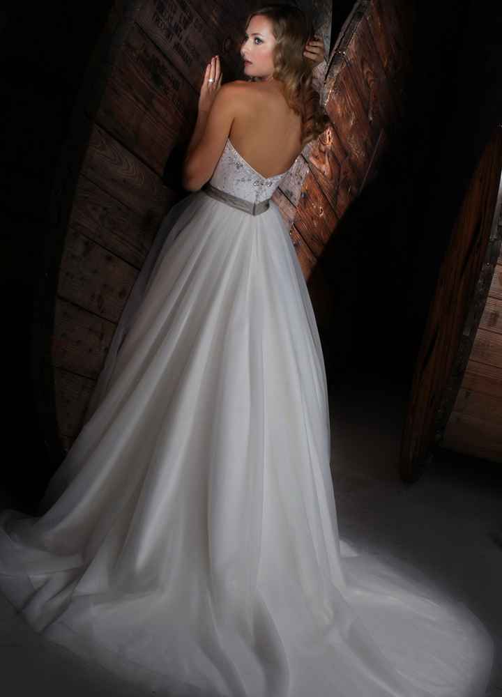Wedding Dress Pictures! Please share yours!