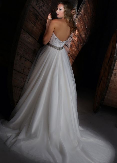 Wedding Dress Pictures! Please share yours!