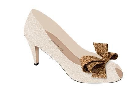 I CANT' FIND SHOES :(