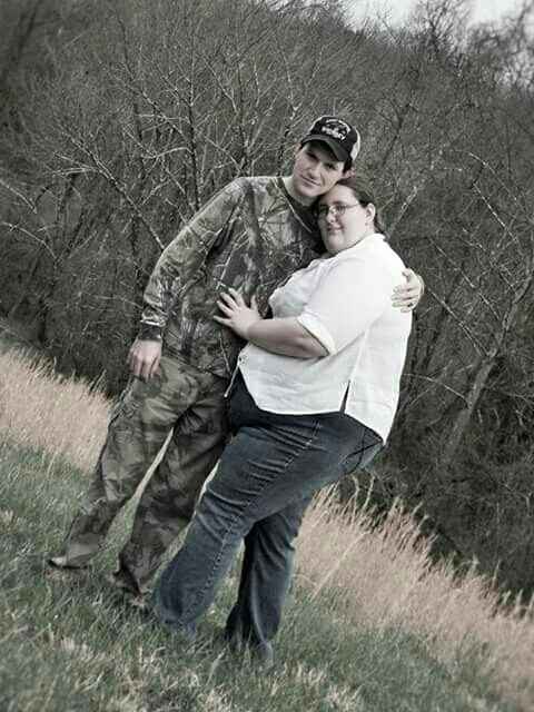 Engagement Photo Outfits - what the heck do I wear !?!