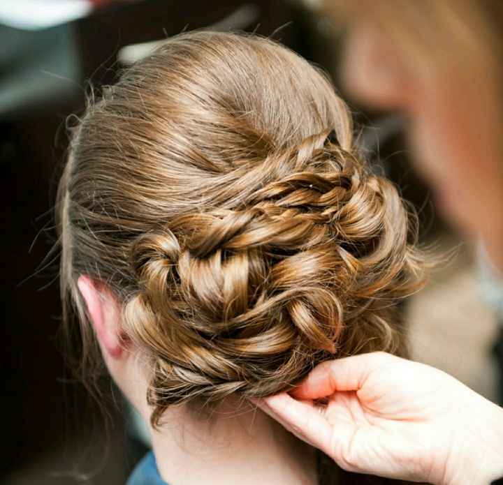 Hairstyle for Cathedral veil