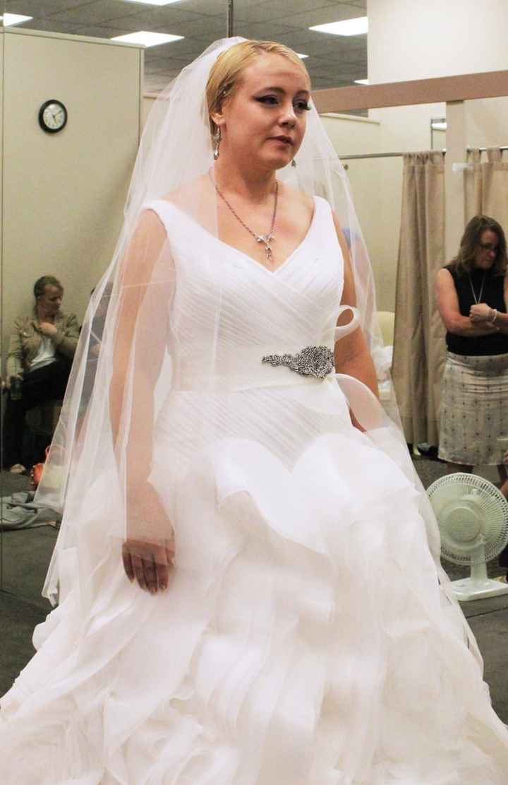 Just had my final fitting! So excited! *pics*