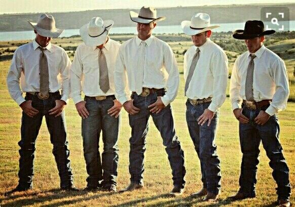Help! Groomsmen attire??