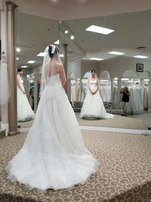 Show me your dresses!!