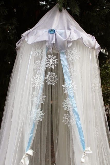 Kids corner tent idea
