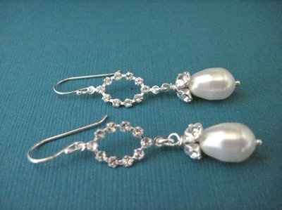 Show me your wedding day accessories