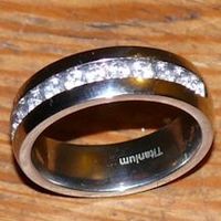 Hey Girls! What does your husband-to-be's wedding ring look like?