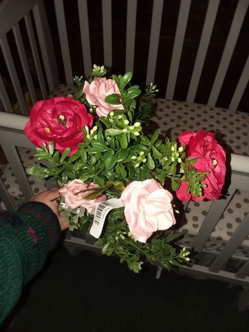 Silk flowers vs real flowers 7