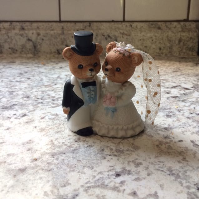 Cake topper