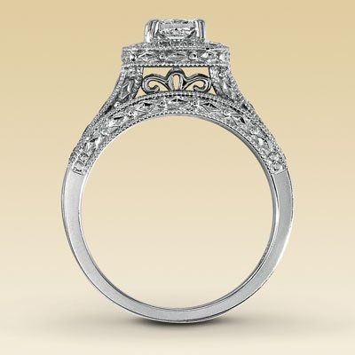 ok so I know a post like this was done not to long ago...but since we have some newbies..E-RINGS! lo