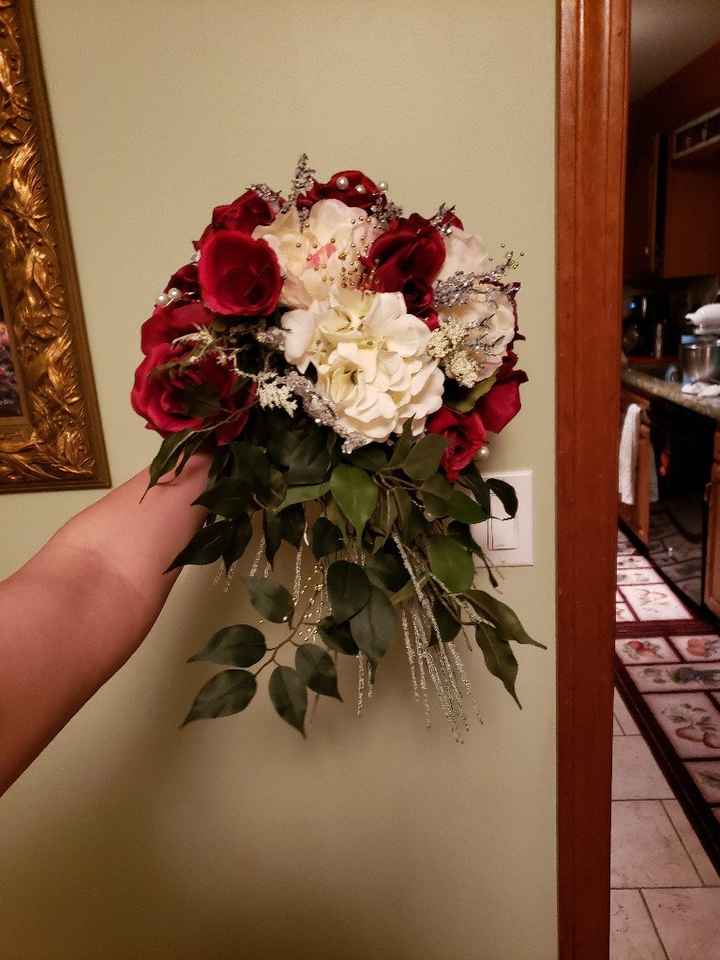 Question about saving money on centerpieces - 1